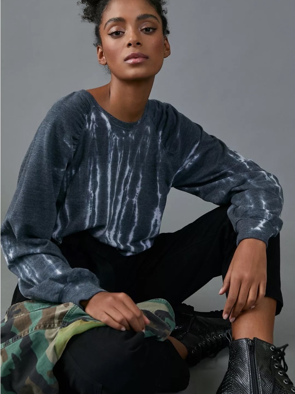 Anthropologie Pilcro Eamon Charcoal Tie-Dye Pullover Sweatshirt (307)